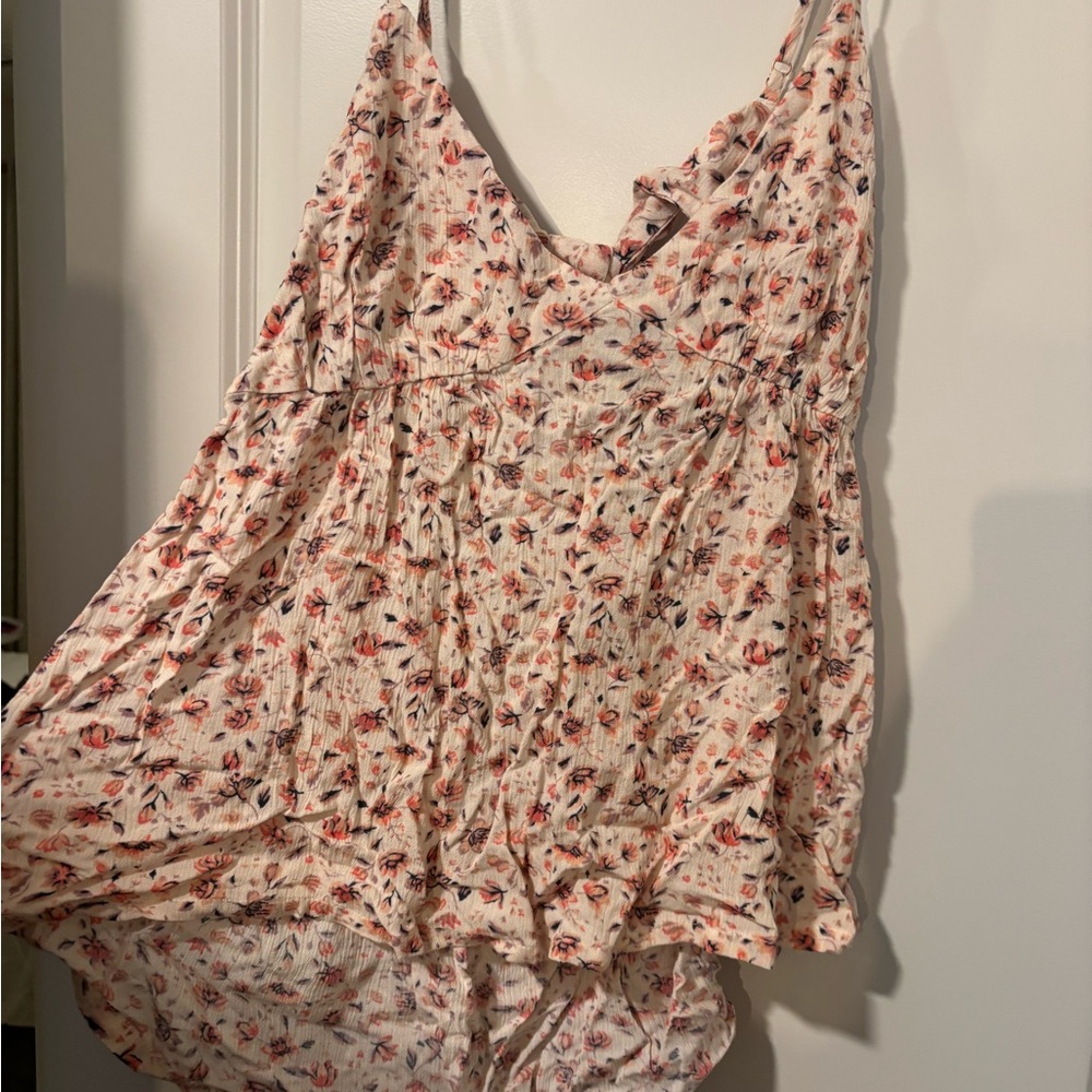 Volcom tank top open back